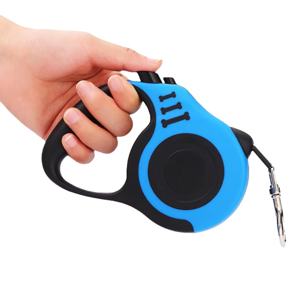 Custom Retractable Dog Leash detail 1