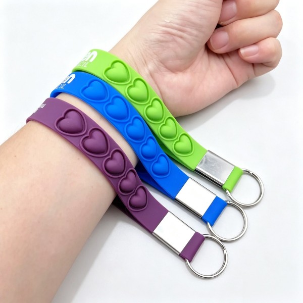 Custom Silicone Wristband Keychain detail 2